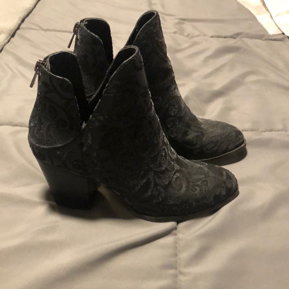 Jessica simpson booties